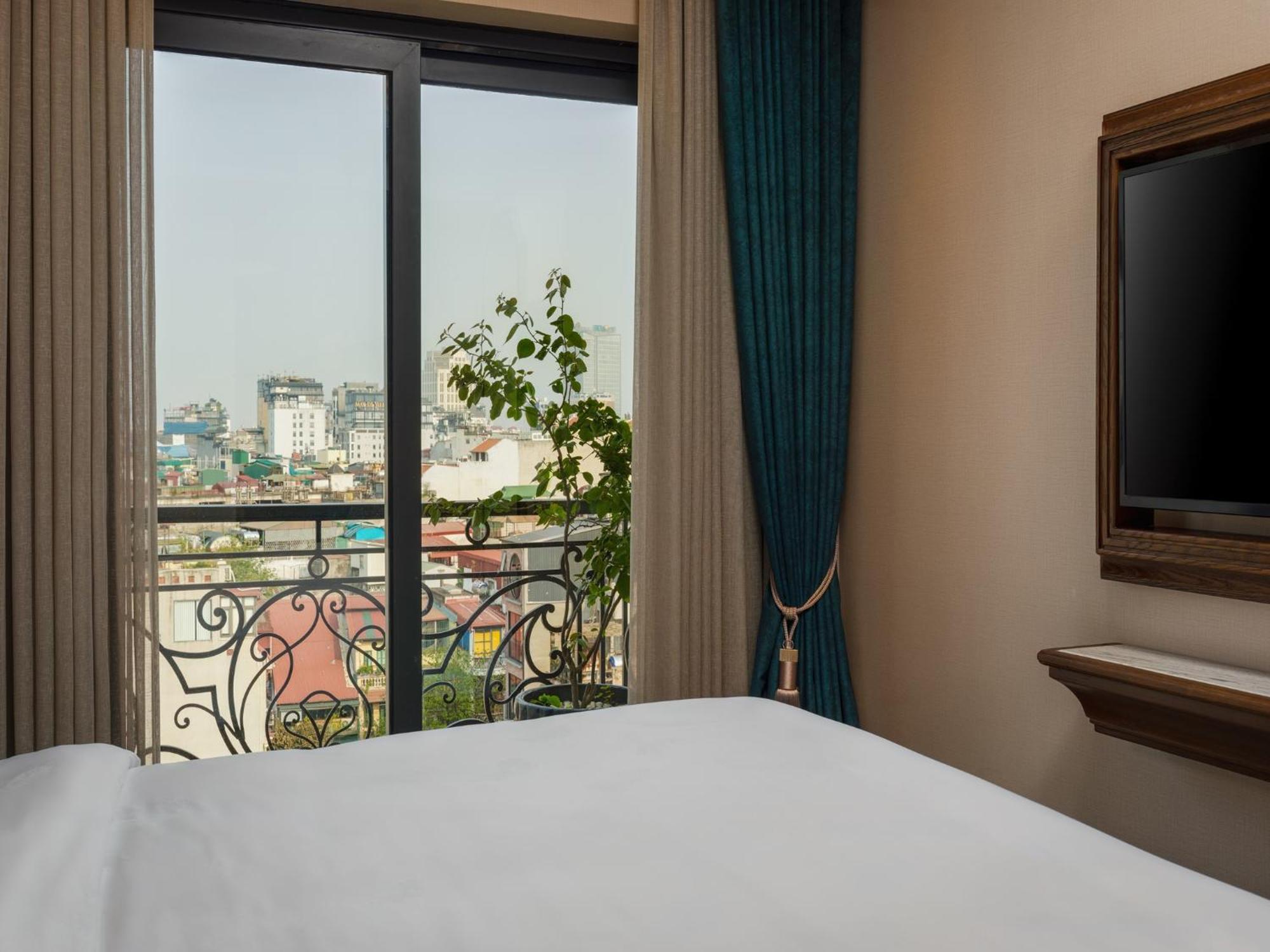 Peridot Gallery Classic Hotel Hanoi Exterior photo